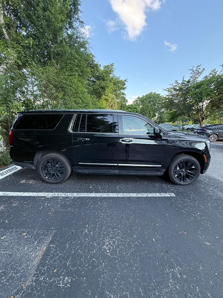 Used 2026 GMC Yukon XL Elevation w/ LPO, Elevation Black Package RWD image 10