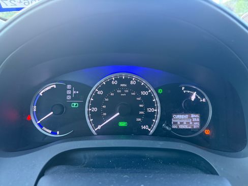 Used 2013 Lexus CT 200h w/ Premium Pkg w/Navigation FWD image 14