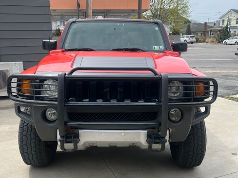 Used 2008 HUMMER H3 Alpha image 2