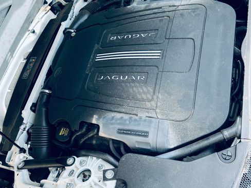 Used 2017 Jaguar F-TYPE Convertible RWD image 11