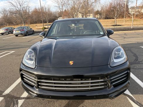 Used 2021 Porsche Cayenne image 9