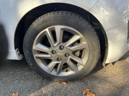 Used 2016 Chevrolet Spark LT image 6