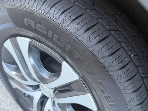 Used 2016 Toyota RAV4 LE image 11