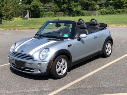 Used 2008 MINI Cooper Convertible FWD image 1