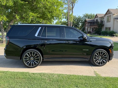 Used 2026 Chevrolet Tahoe High Country AWD/4WD image 5