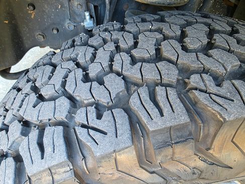 Used 2012 Ford F350 Lariat image 15