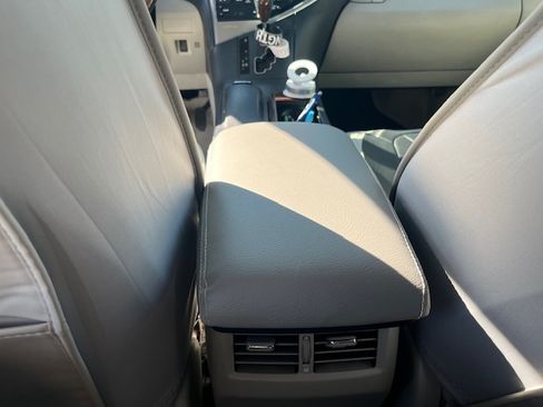 Used 2010 Lexus RX 350 2WD image 18