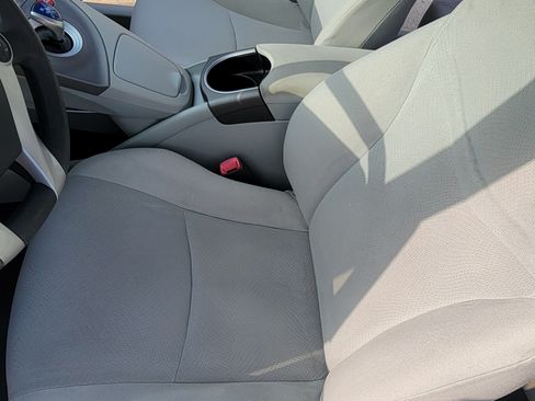 Used 2013 Toyota Prius Two image 20