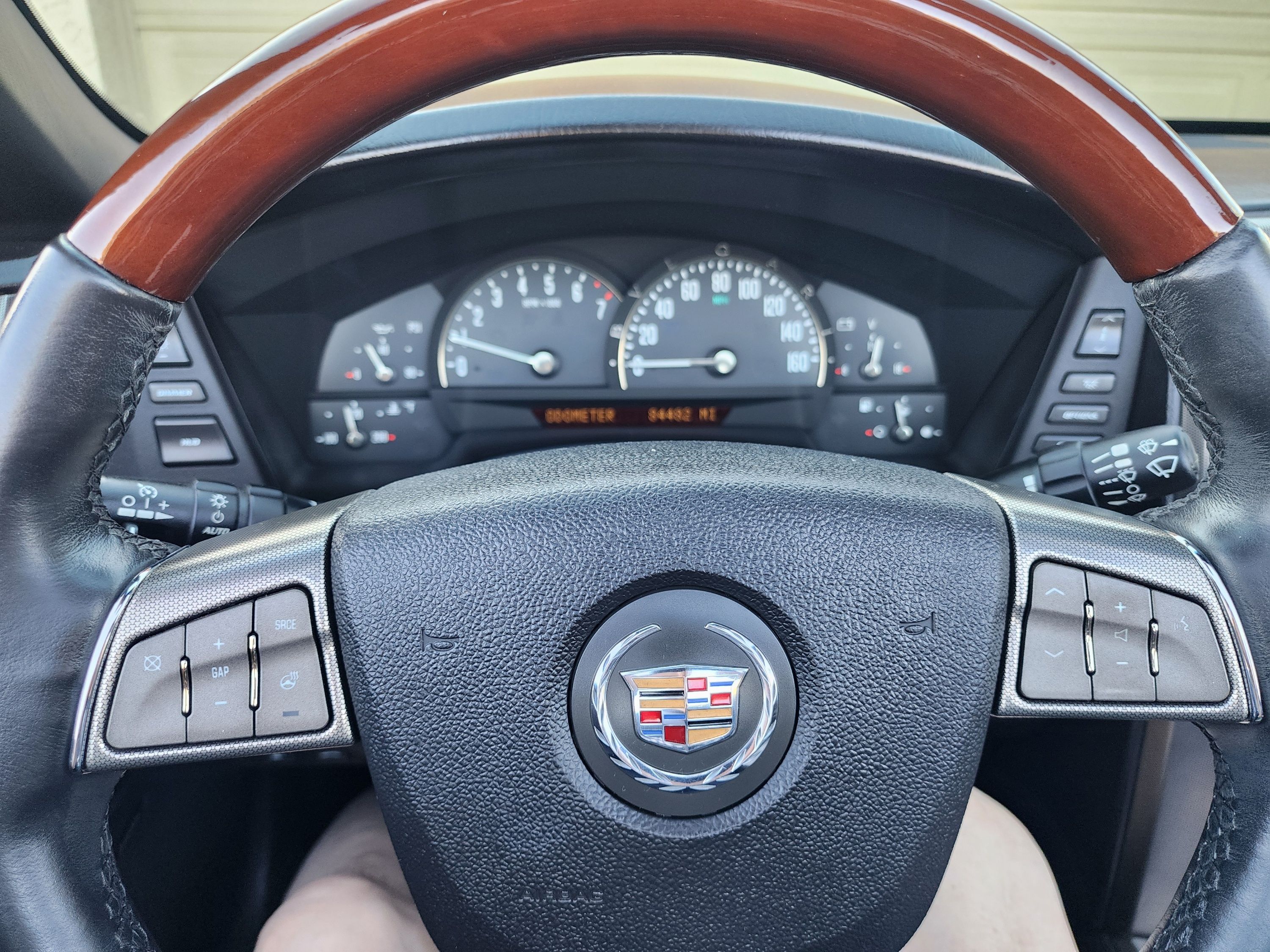 Used 2008 Cadillac XLR RWD image 12