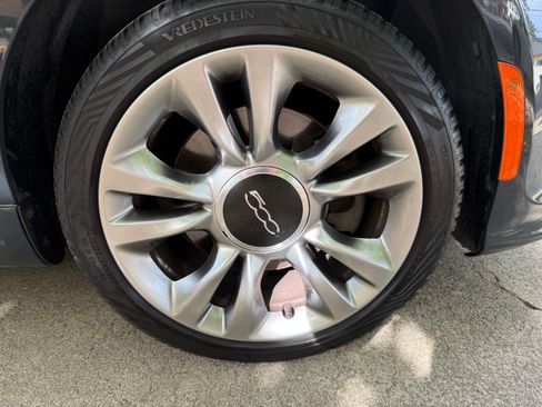 Used 2018 FIAT 500 Lounge FWD image 23