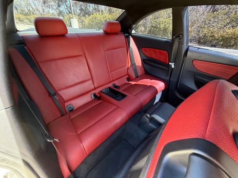 Used 2011 BMW 128i Coupe RWD image 17