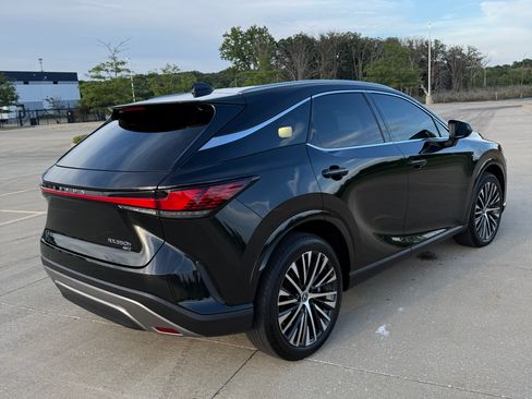 Used 2023 Lexus RX 350 w/ Accessory Package (Z1) AWD/4WD image 10