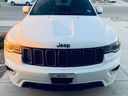 Used 2017 Jeep Grand Cherokee Limited 75th Anniversary image 4