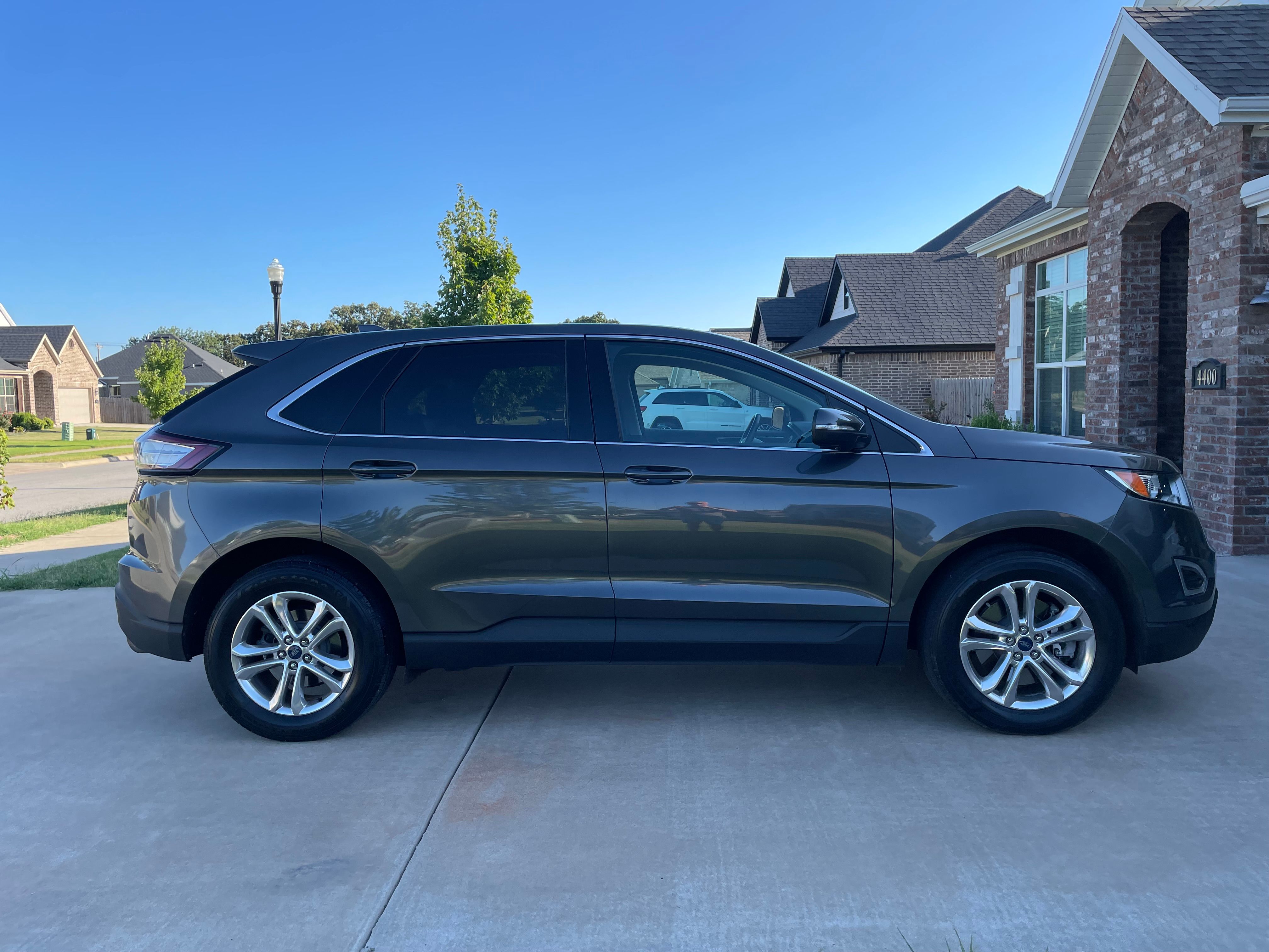 Used 2015 Ford Edge SEL w/ Equipment Group 201A AWD/4WD image 8