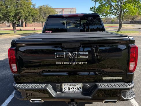 Used 2023 GMC Sierra 1500 Elevation w/ Elevation Premium Package image 8