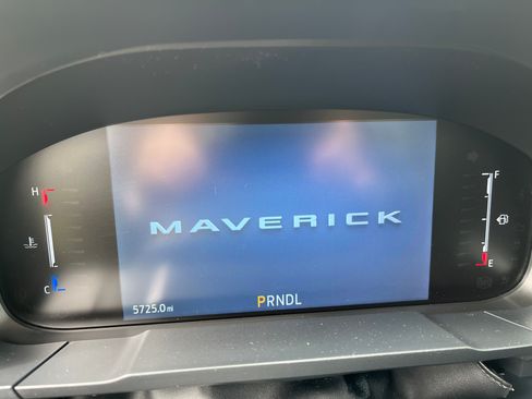 Used 2025 Ford Maverick XL image 11