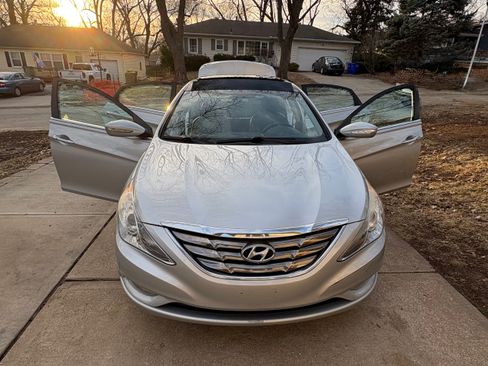 Used 2013 Hyundai Sonata Limited w/ Premium Pkg image 10