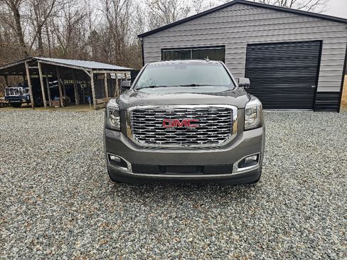 Used 2018 GMC Yukon XL Denali w/ Denali Ultimate Package image 4