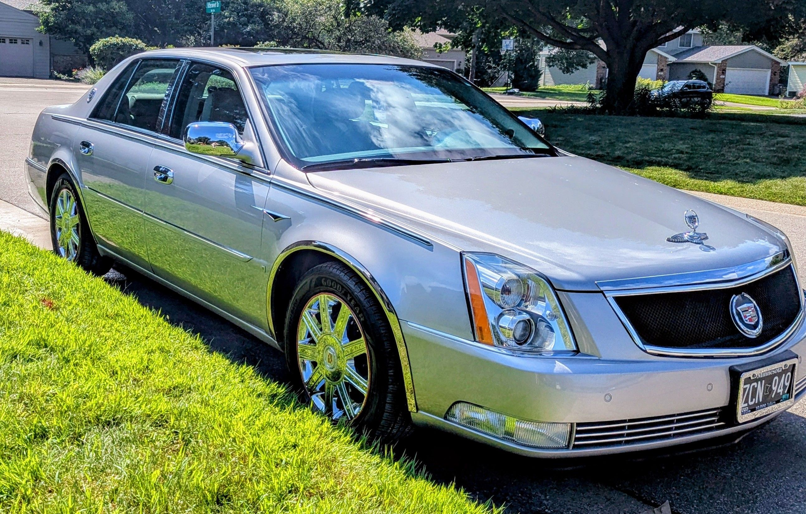 Used 2007 Cadillac DTS Luxury II FWD image 5