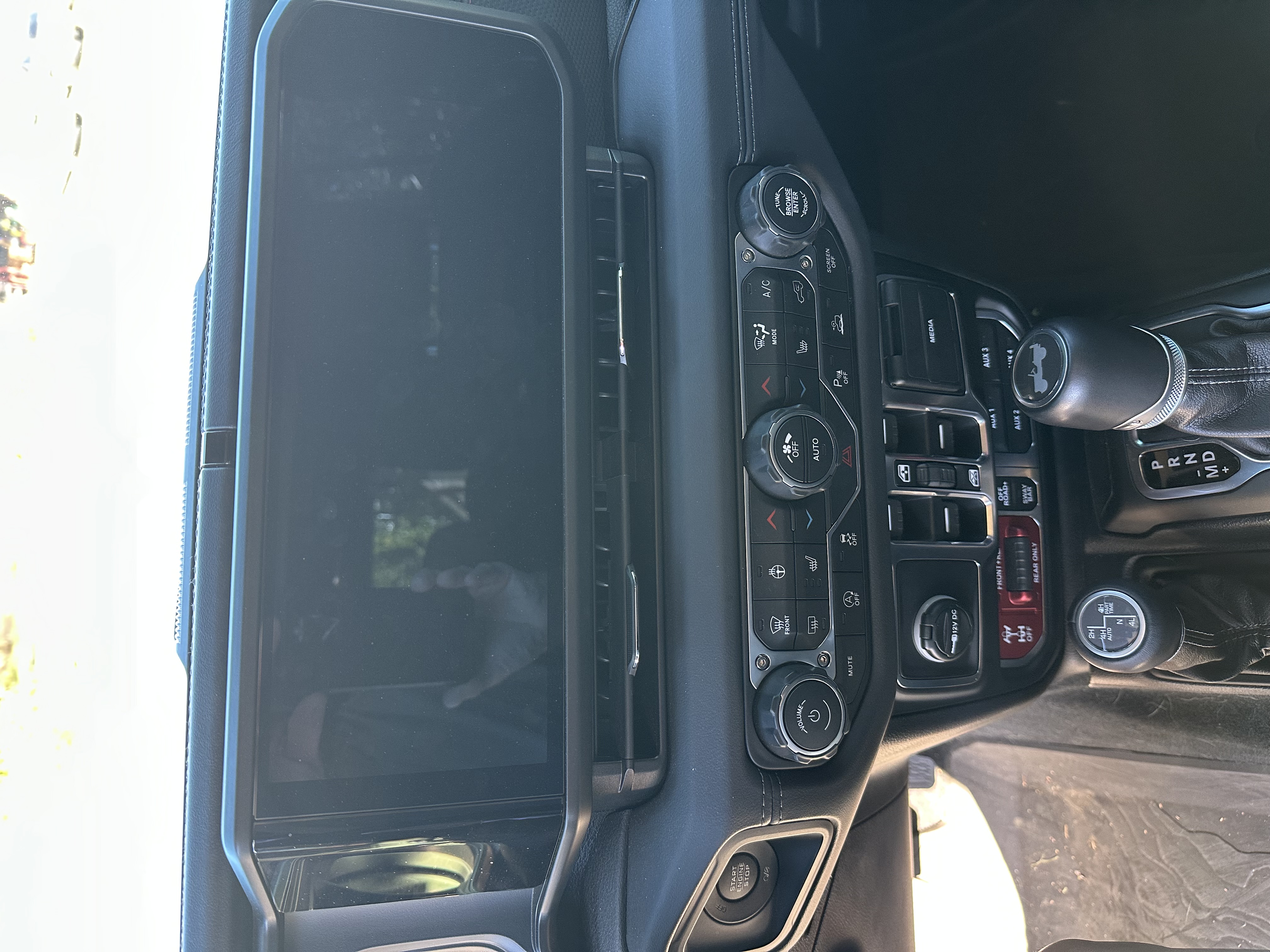 Used 2026 Jeep Wrangler Unlimited Rubicon AWD/4WD image 17