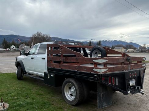 Used 2024 RAM 5500 Tradesman w/ Chrome Appearance Group image 9