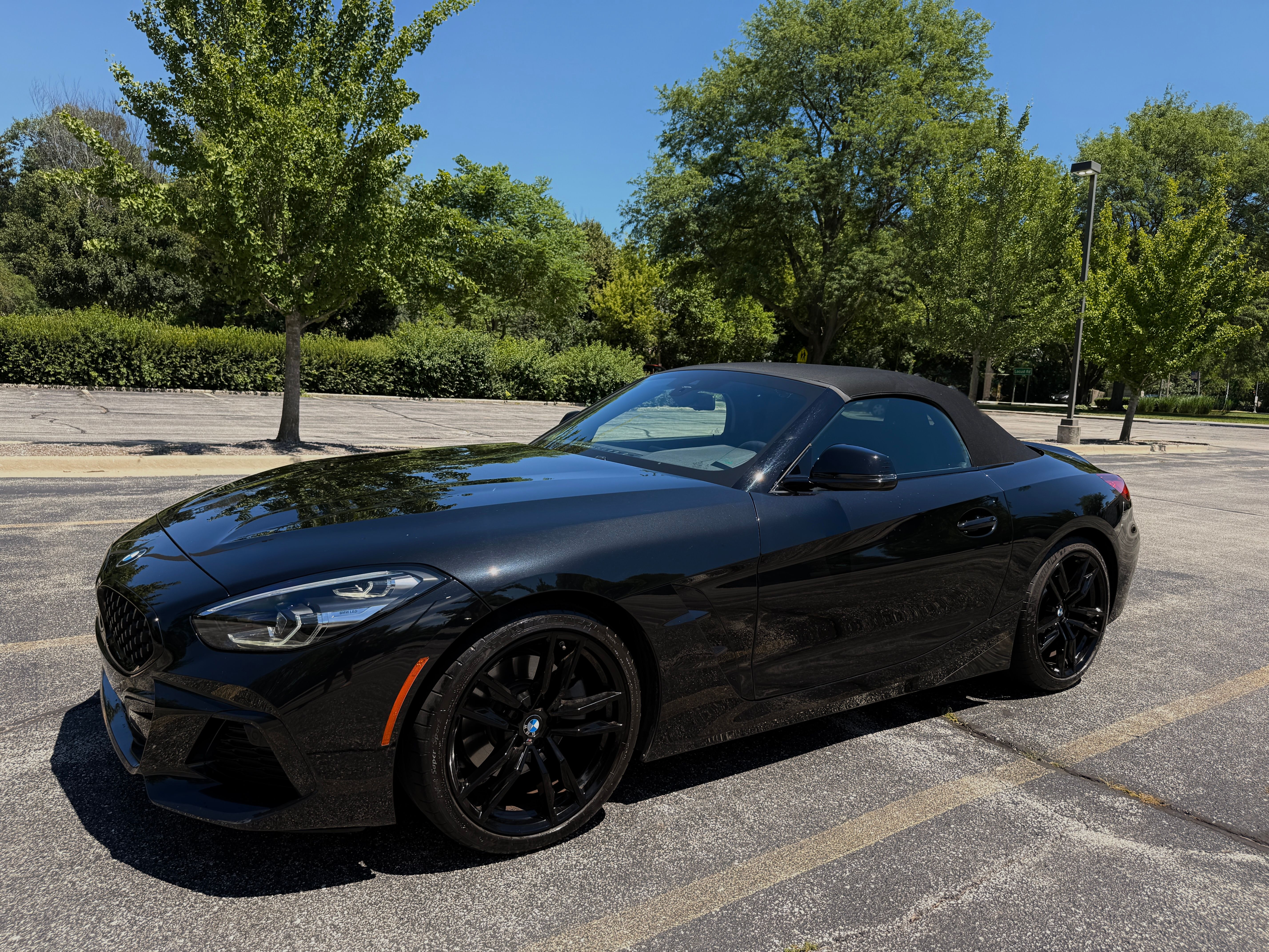 Used 2022 BMW Z4 sDrive30i w/ M Sport Package RWD image 9