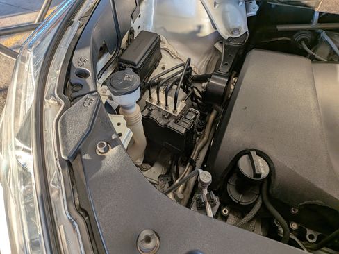 Used 2017 Toyota Highlander XLE image 28