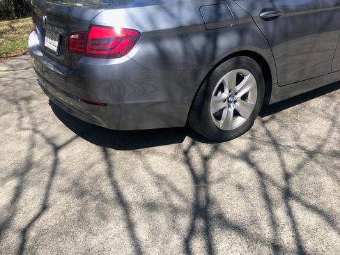 Used 2011 BMW 528i 528i Sedan 4D image 5