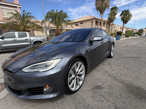Used 2020 Tesla Model S Performance AWD/4WD image 1