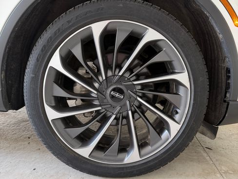 Used 2020 Lincoln Aviator Reserve w/ Equipment Group 202A AWD/4WD image 26
