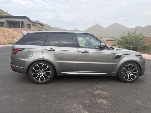 Used 2019 Land Rover Range Rover Sport Supercharged AWD/4WD image 8