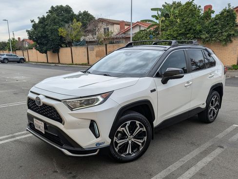 Used 2021 Toyota RAV4 XSE image 13