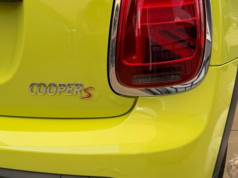 Used 2023 MINI Cooper S image 11