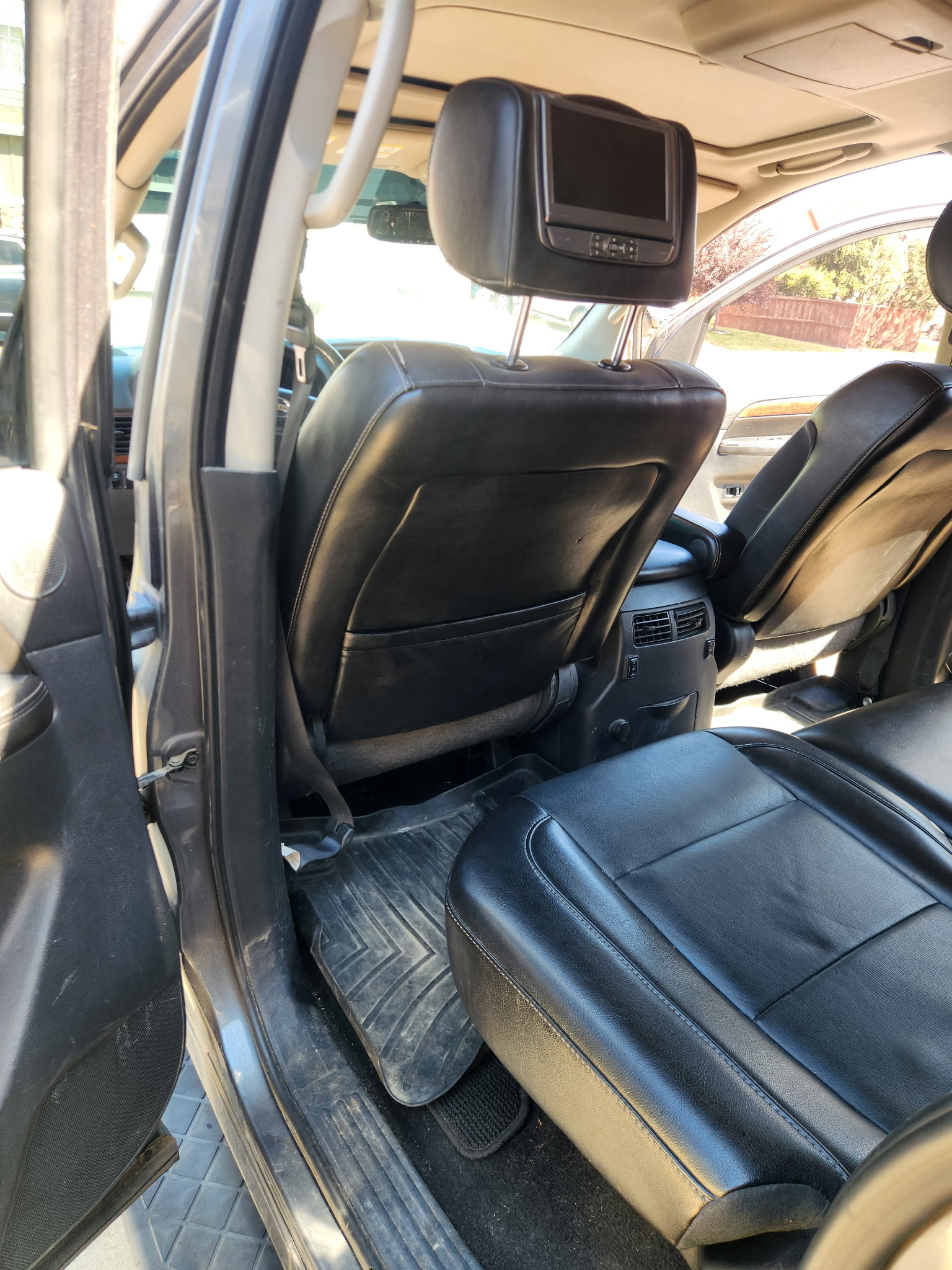 Used 2014 Nissan Armada Platinum AWD/4WD image 5