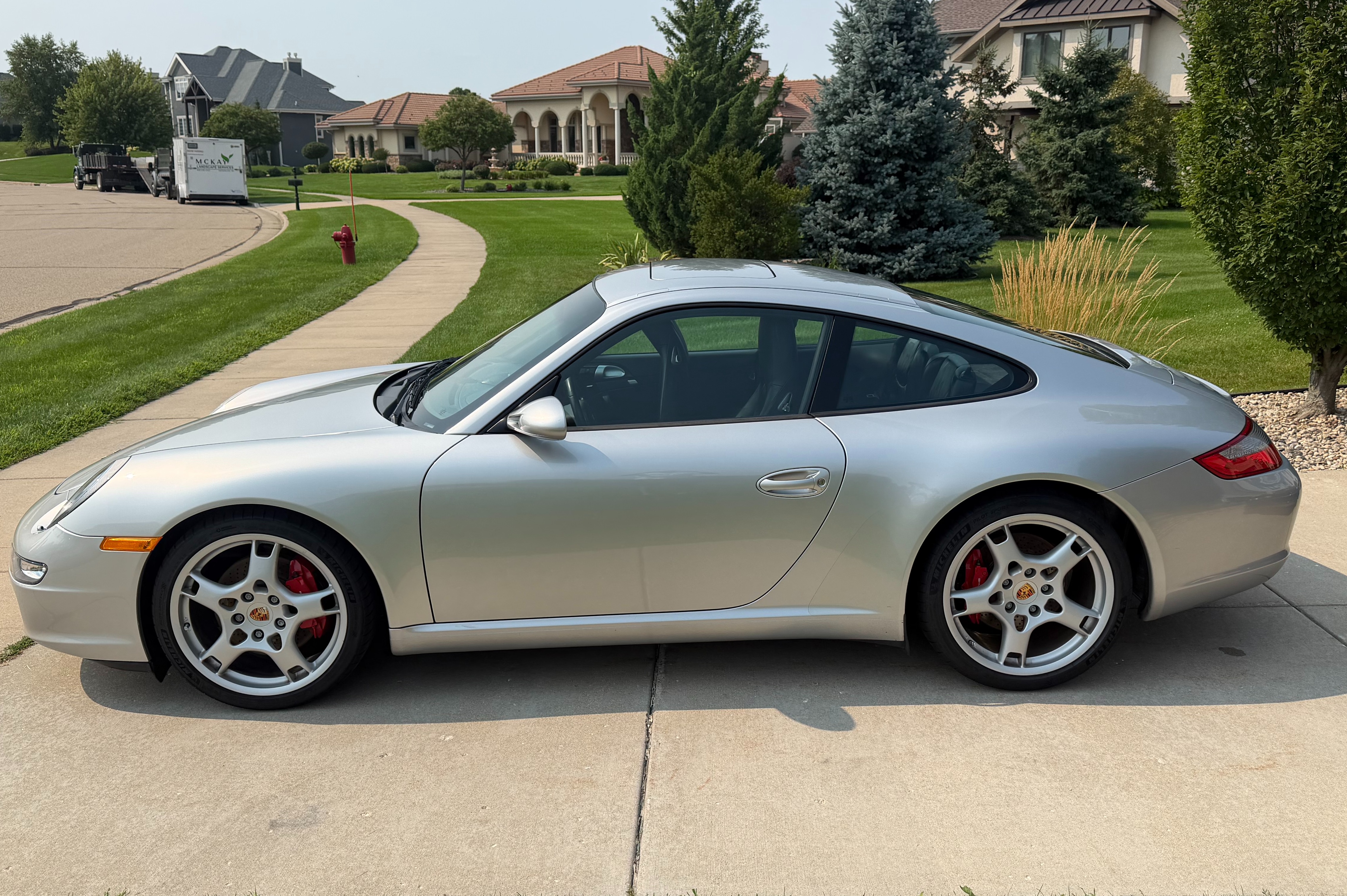 Used 2005 Porsche 911 Carrera S RWD image 4