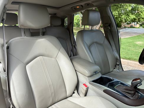 Used 2014 Cadillac SRX Luxury FWD image 12