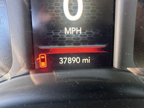 Used 2020 RAM 2500 Big Horn w/ Level 1 Equipment Group image 32