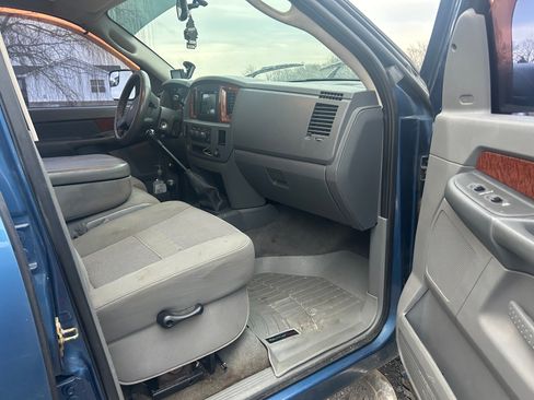 Used 2006 Dodge Ram 2500 Truck SLT w/ Quad Cab Big Horn Value Group image 6