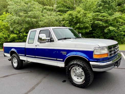 Used 1997 Ford F250 2WD SuperCab Heavy Duty image 1