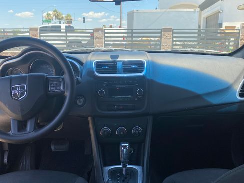 Used 2013 Dodge Avenger SE FWD image 9