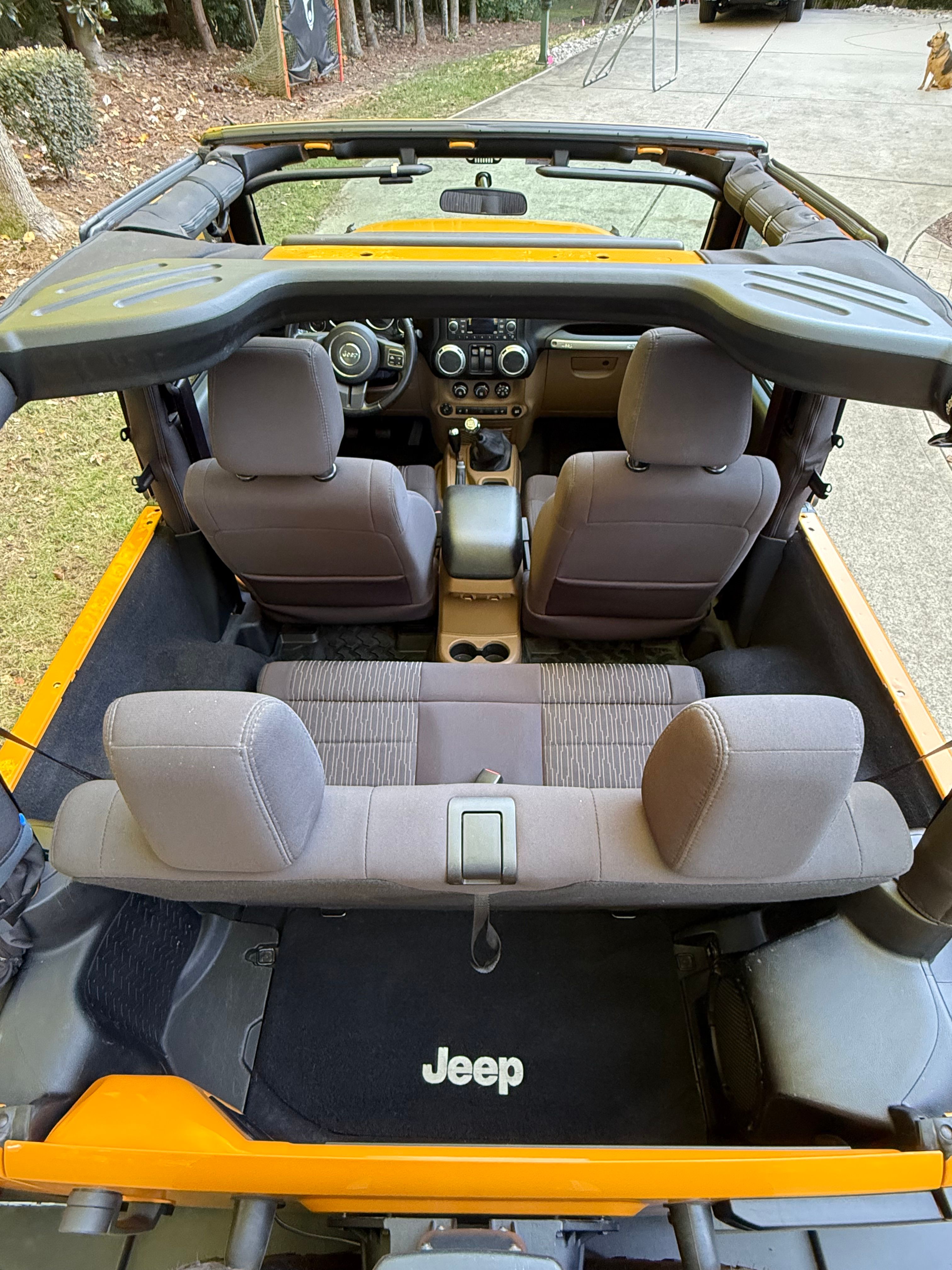 Used 2012 Jeep Wrangler Rubicon w/ Dual Top Group AWD/4WD image 14