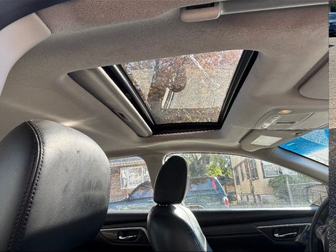 Used 2014 Nissan Altima 2.5 SL w/ Technology Package image 13