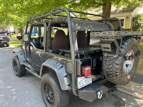 Used 1999 Jeep Wrangler SE AWD/4WD image 8