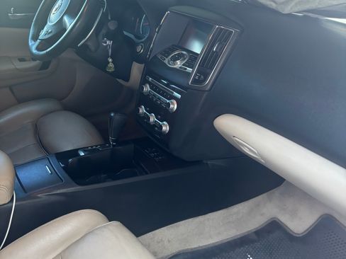 Used 2014 Nissan Maxima 3.5 SV w/ Premium Package FWD image 2