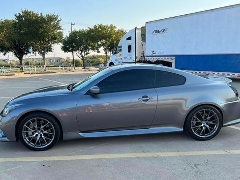 Used 2011 INFINITI G37 IPL RWD image 2