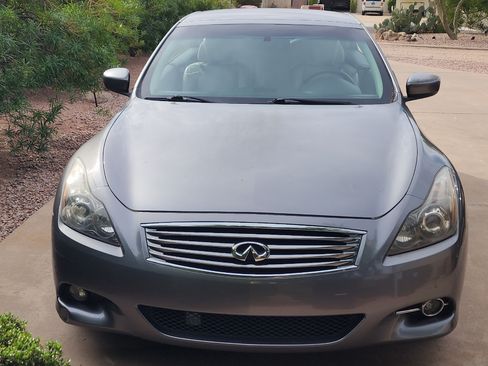 Used 2011 INFINITI G37 Sport w/ Premium Pkg image 2