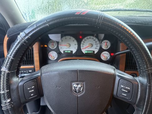 Used 2004 Dodge Ram 3500 Truck SLT w/ Trailer Tow Group image 12