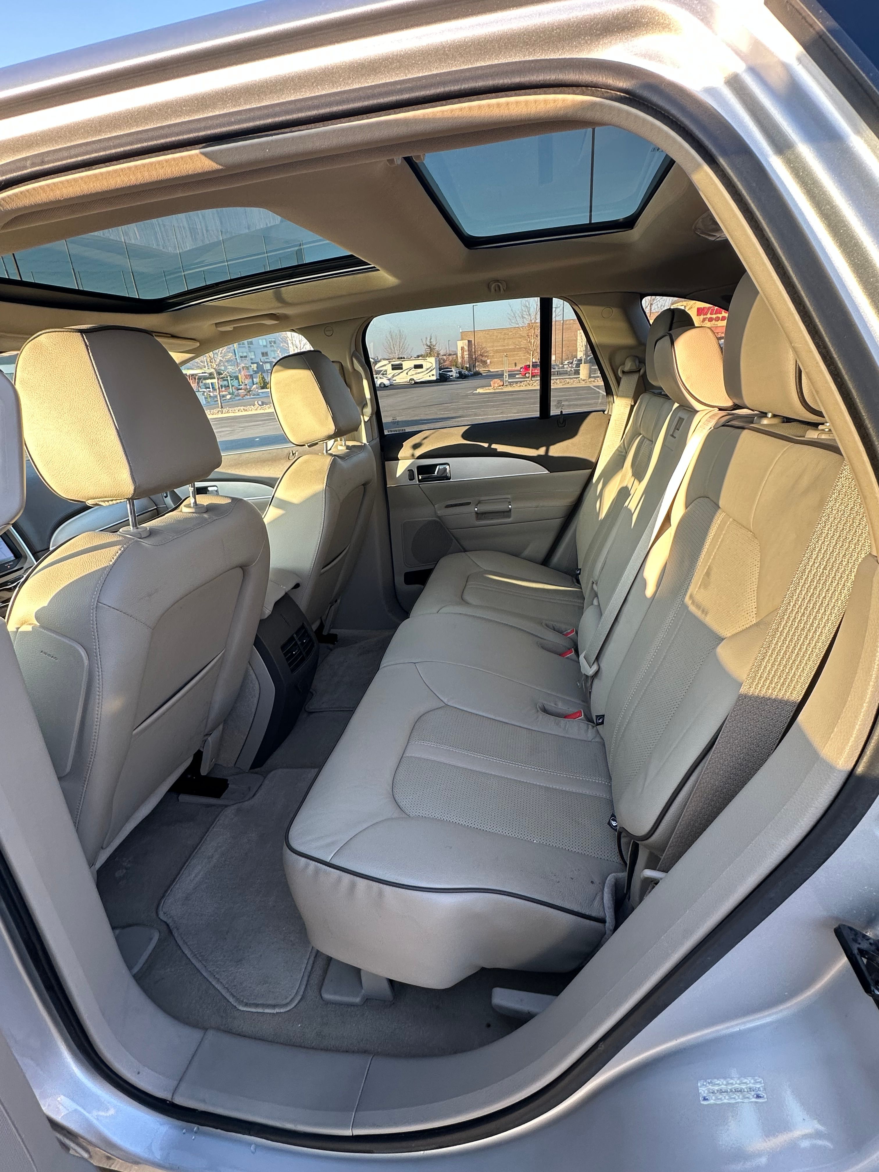 Used 2013 Lincoln MKX AWD image 24