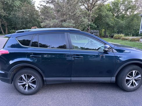 Used 2018 Toyota RAV4 XLE w/ Plus Extra Value Package AWD/4WD image 2