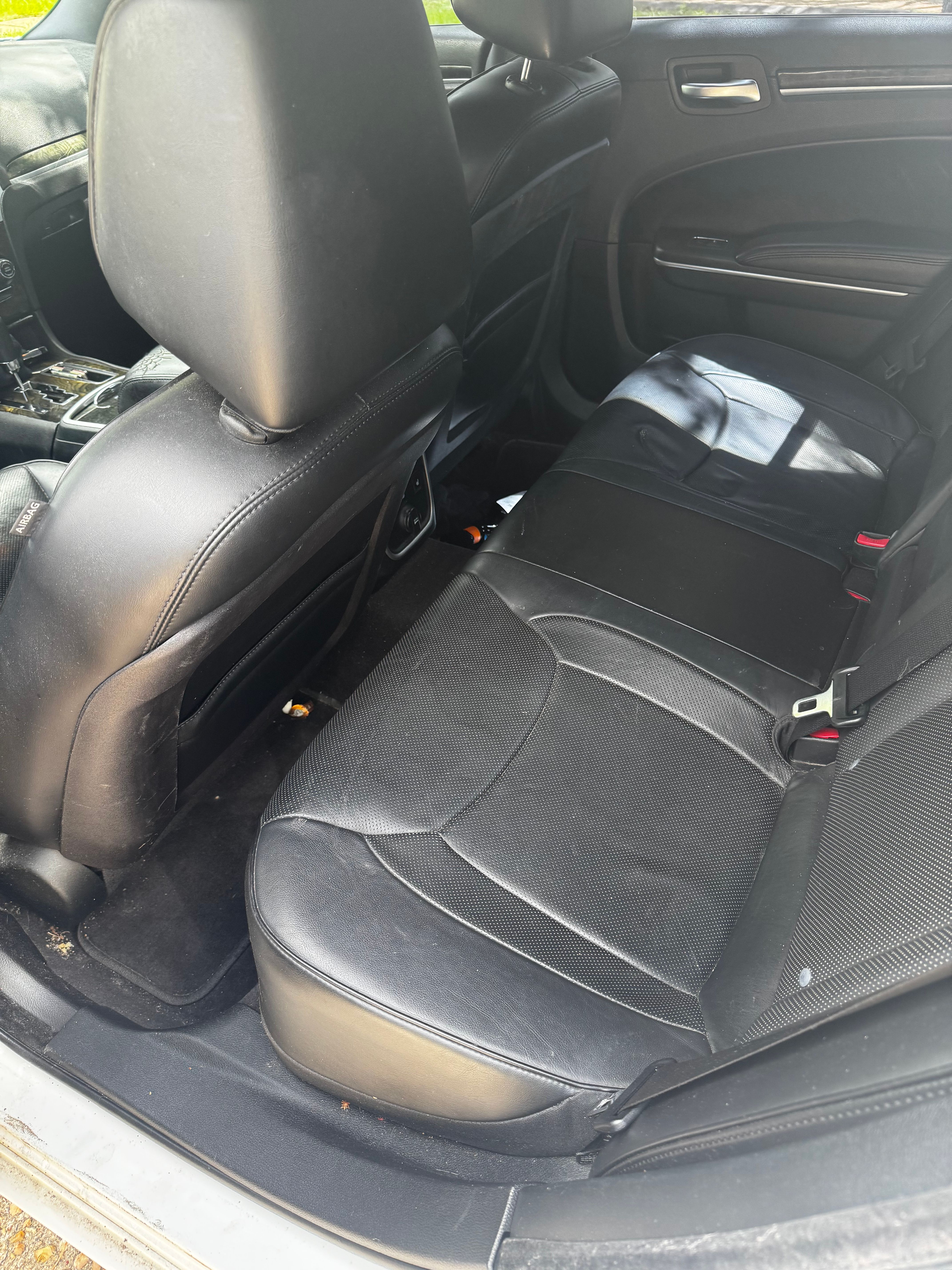 Used 2013 Chrysler 300 C RWD image 9